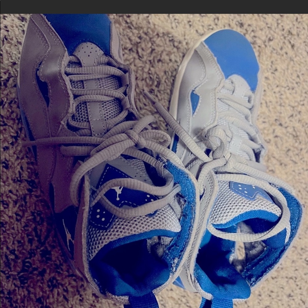 Jordan’s blue and gray